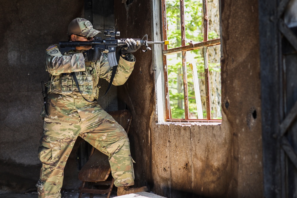 Michigan, Puerto Rico National Guardsmen cooperate during Northern Strike 19