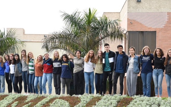Students from New York Times Journeys Program visit NAMRU-6