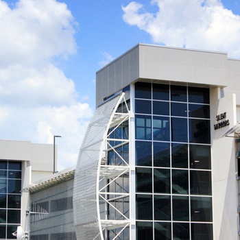 A facility for a dynamic future — Army Corps delivers high-tech space for intelligence command