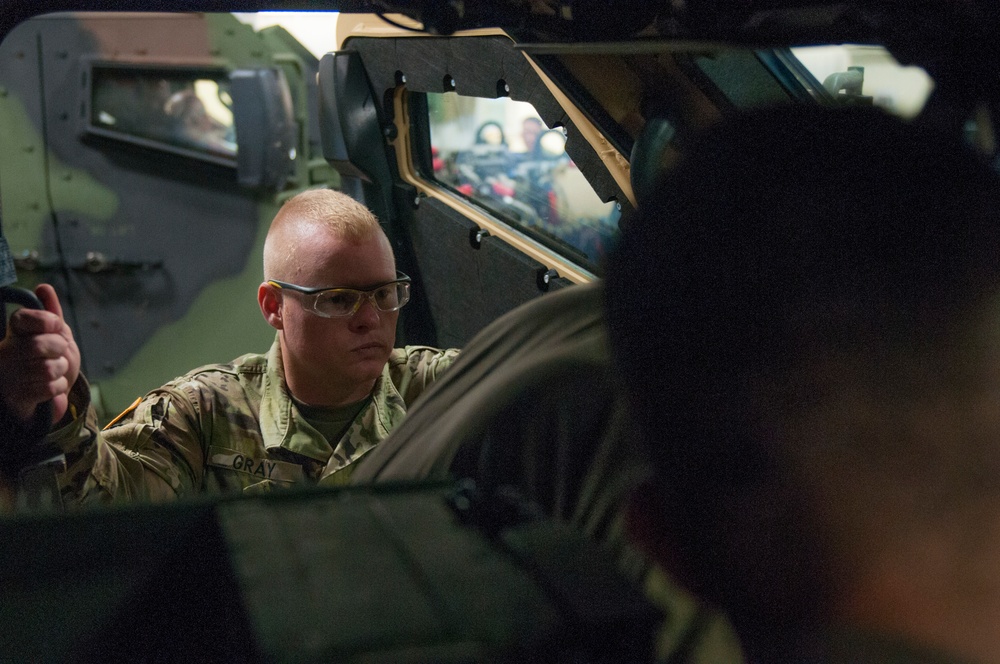 Army Reserve instructor combines passion, knowledge into maintenance training