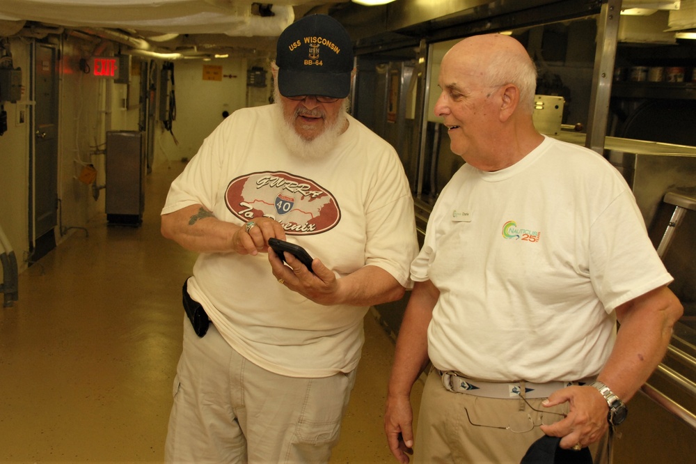 Plank owner visits Battleship