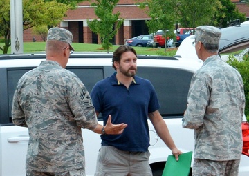 Senator Tammy Duckworth Military Legislative Assistant Visits 126th ARW