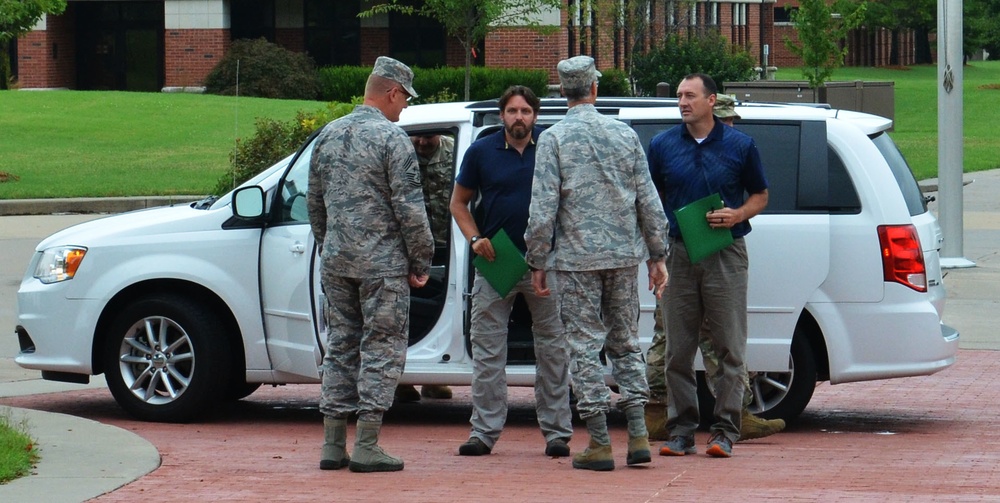 Senator Tammy Duckworth Military Legislative Assistant Visits 126th ARW