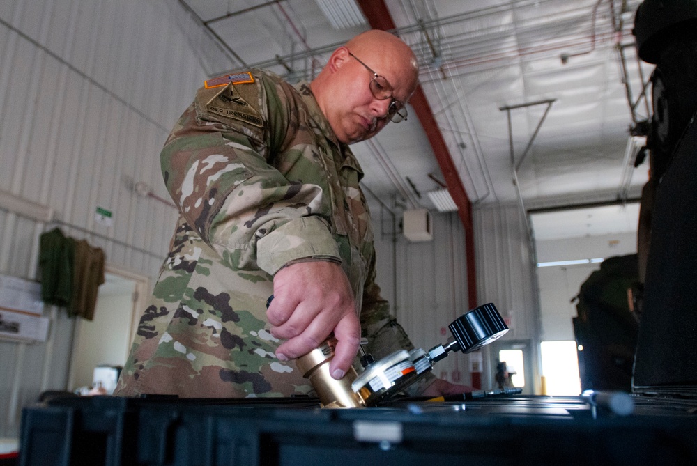 Soldiers conduct familiarization training on JLTV