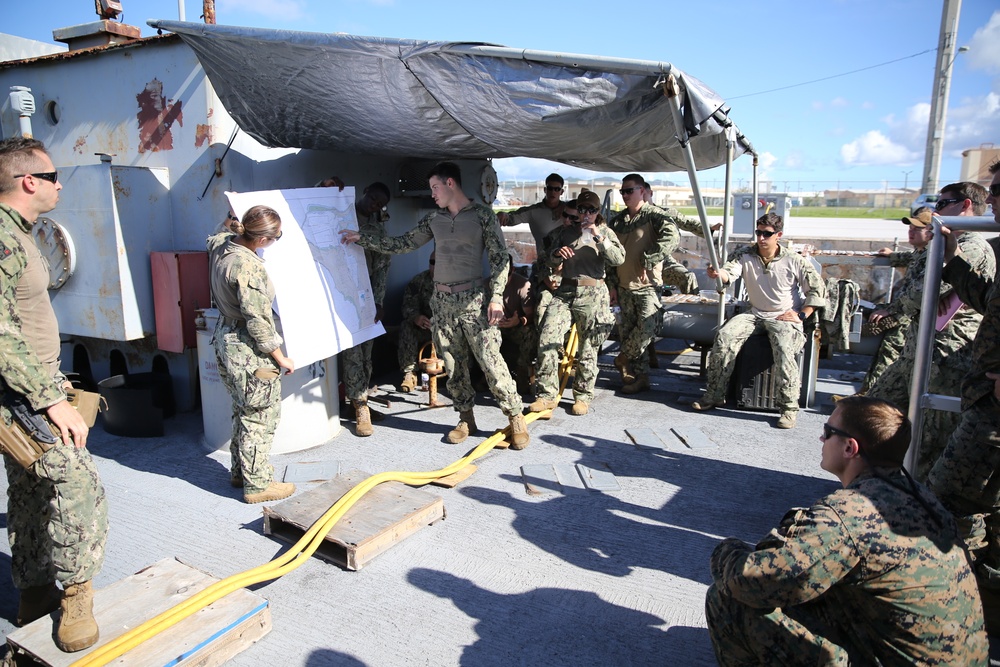 Amphibious Reconnaissance Training