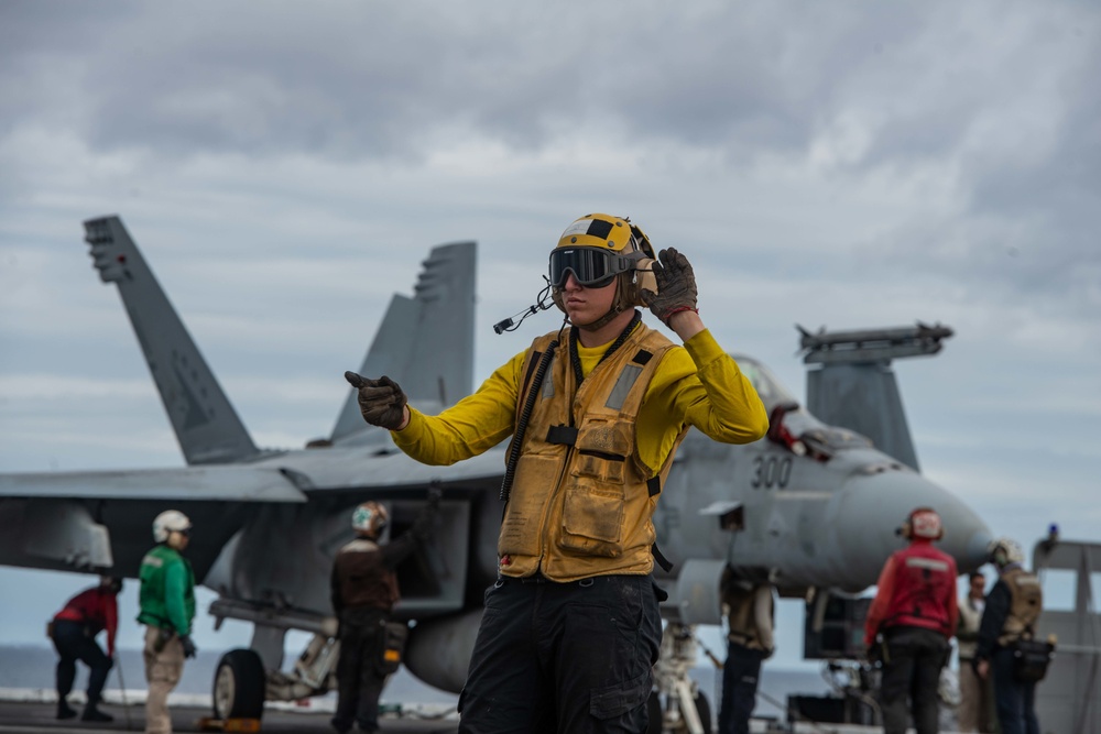 USS Ronald Reagan (CVN 76) Flight Operations