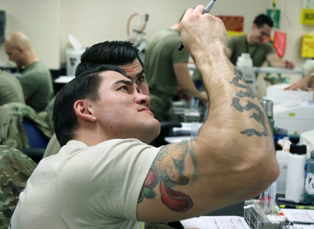 Special Operations Medic Students Train In Labratory