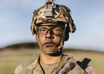 U.S. Army paratrooper prepares for air assault