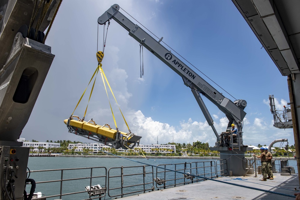 Knifefish Crane Operations