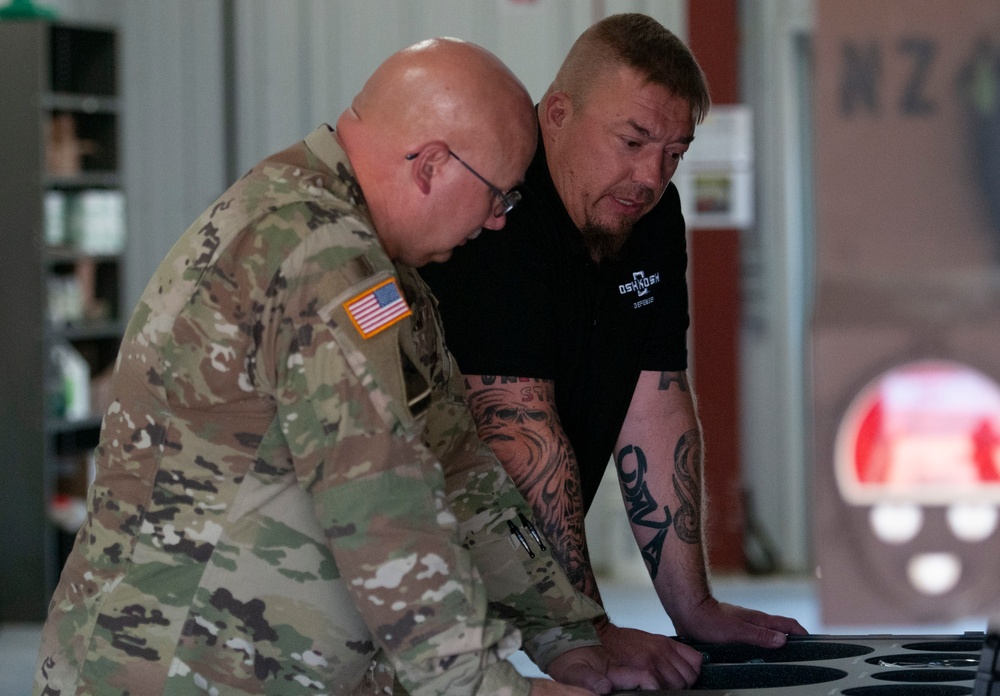 Mechanic Soldiers learn Army's newest vehicle