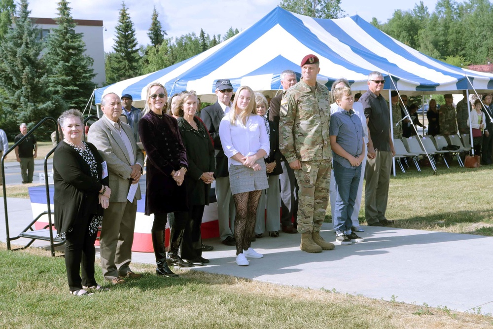 Andrysiak becomes commander of USARAK