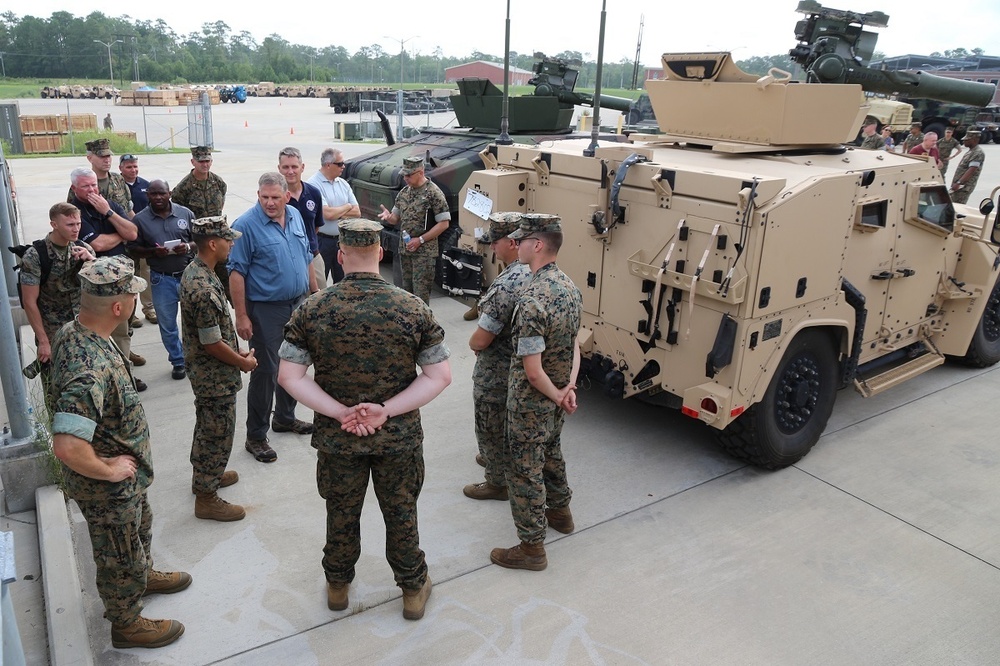 Department of the Navy and Marine Corps leadership tour JLTV fielding site in star-studded event