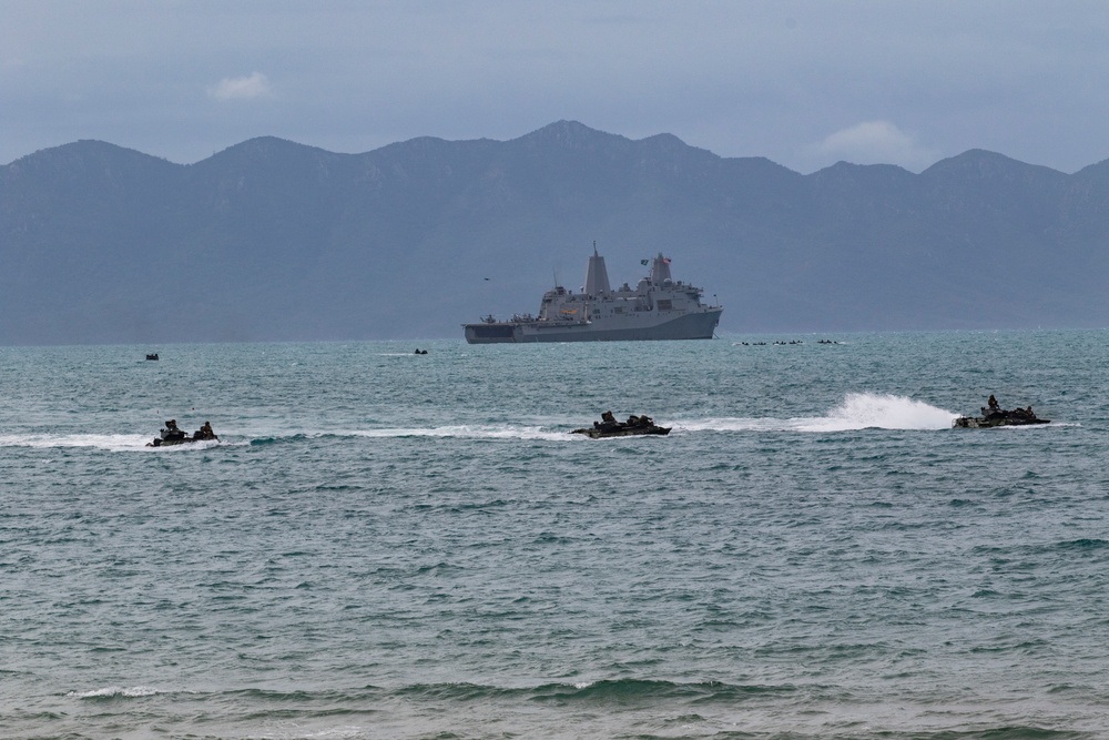 Talisman Saber's training platform brings beach landing training to Bowen, Australia