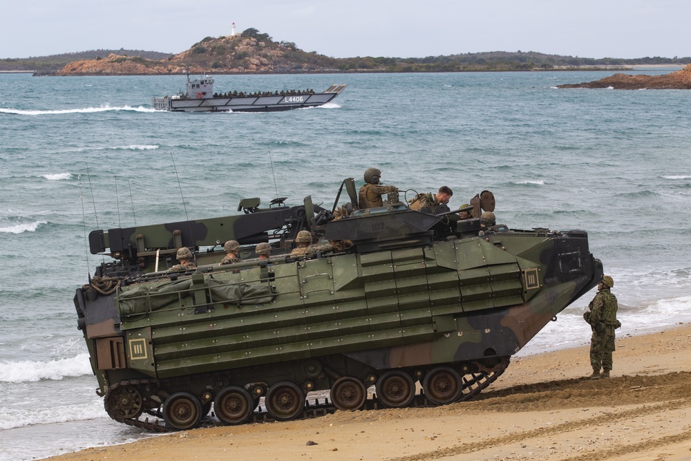 Talisman Saber's training platform brings beach landing training to Bowen, Australia