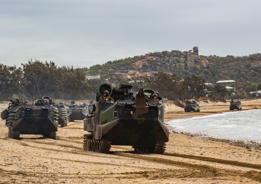 Talisman Saber's training platform brings beach landing training to Bowen, Australia