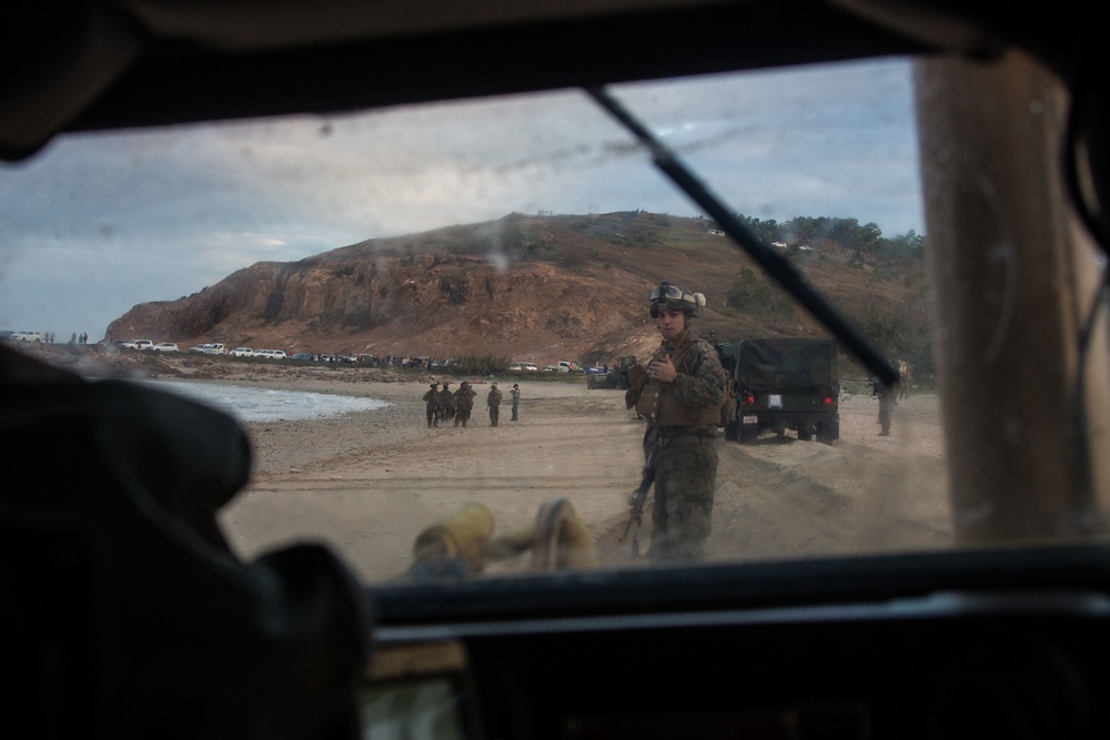 U.S. Marines complete combined amphibious assault, reconnaissance raid in Bowen, Australia