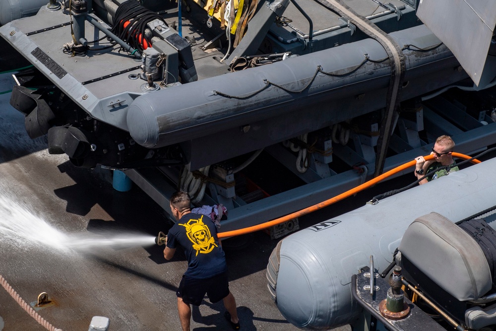 USS John P. Murtha Flight Operations