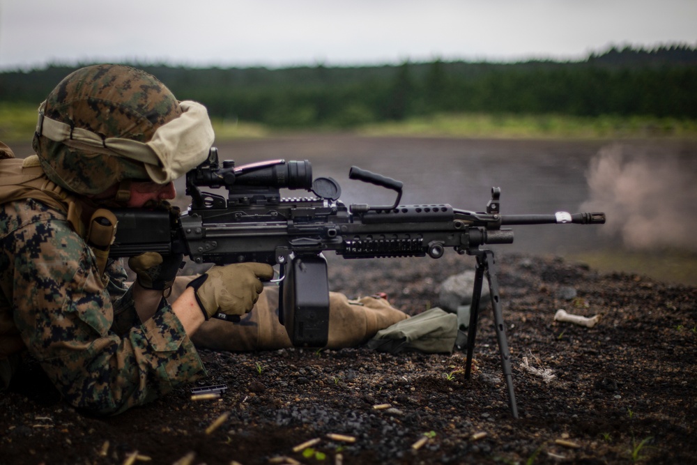 Sentinels at the range; MWSS-171 conducts a live-fire range