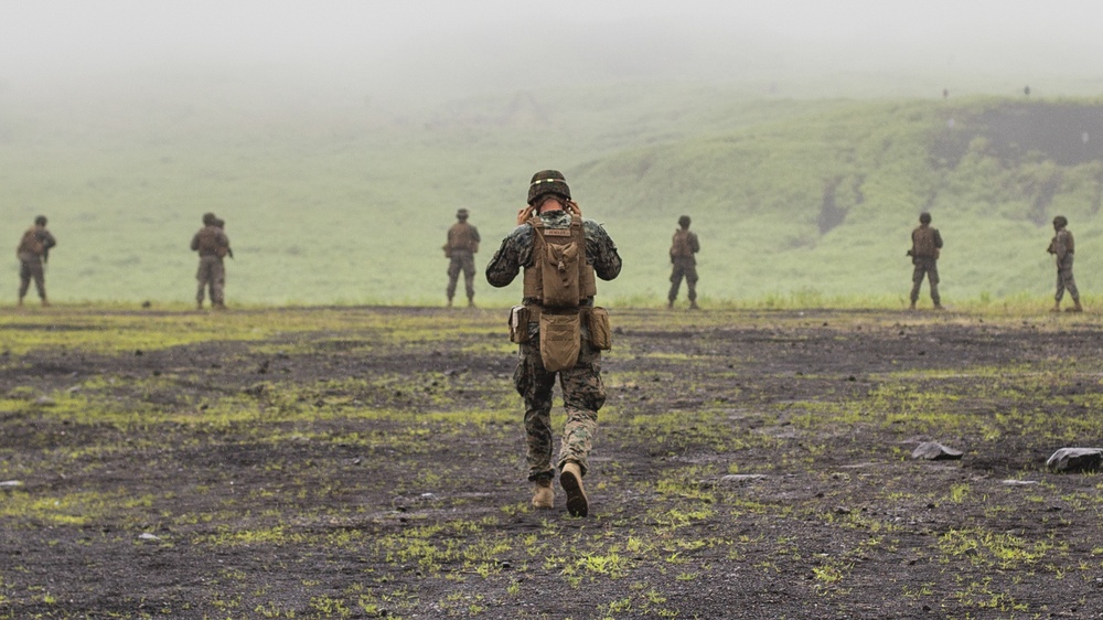 Sentinels at the range; MWSS-171 conducts a live-fire range