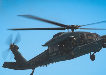 Bilateral Training: 31st RS and Naha Air Rescue Squadron