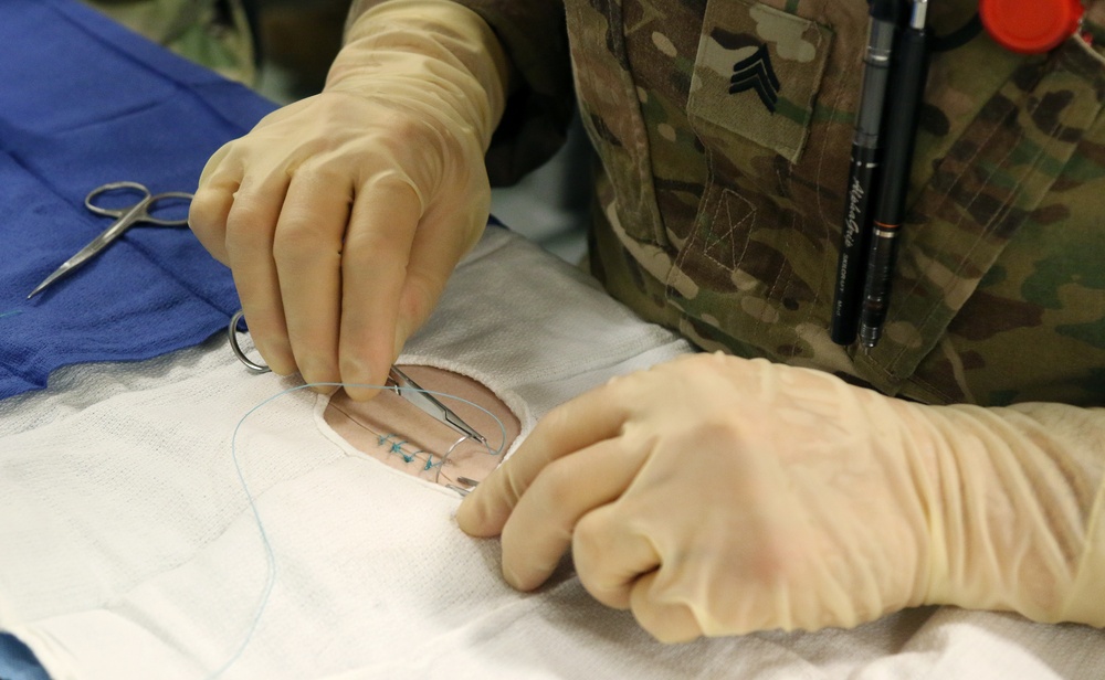 SOCM Students Taught Suturing Skills