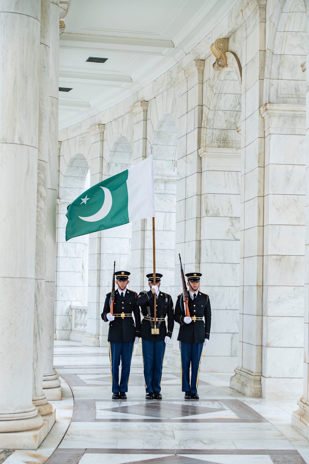 Chief of Army Staff of the Pakistan Army Gen. Qamar Javed Bajwa Participates in an Armed Forces Full Honors Wreath-Laying Ceremony at the Tomb of the Unknown Soldier