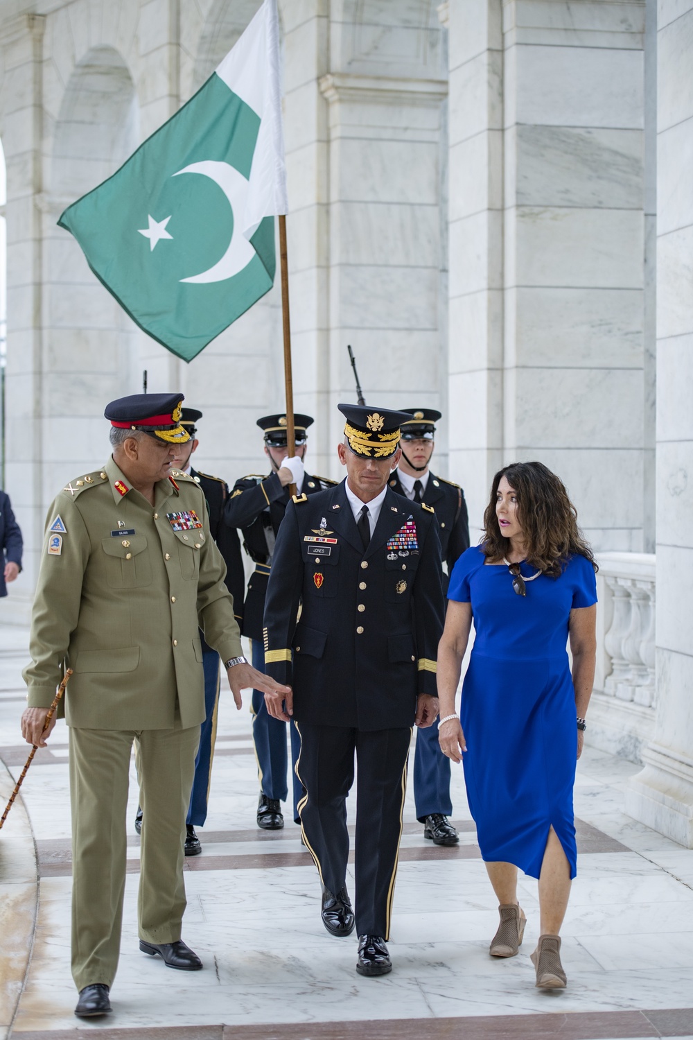 Chief of Army Staff of the Pakistan Army Gen. Qamar Javed Bajwa Participates in an Armed Forces Full Honors Wreath-Laying Ceremony at the Tomb of the Unknown Soldier