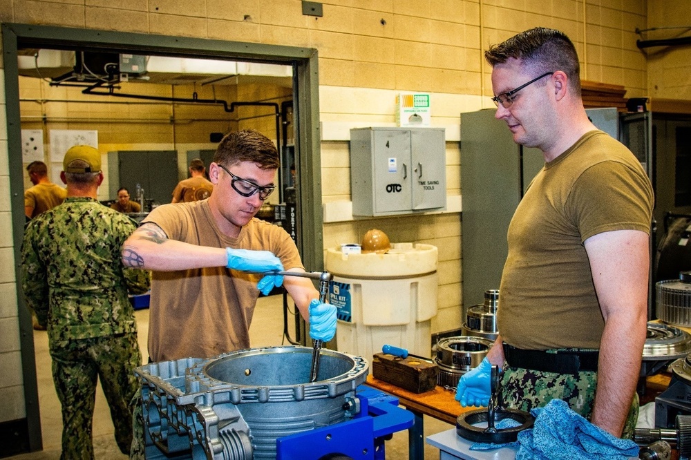 Construction Mechanic “C-1” Advanced School Students