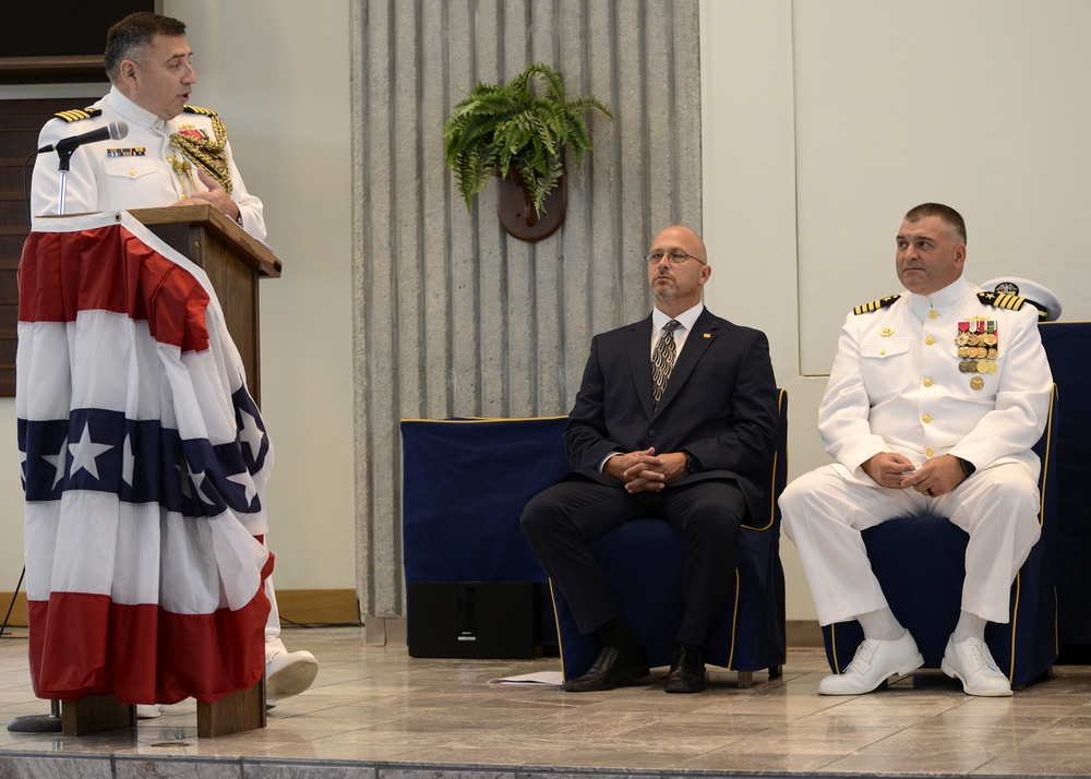 Trident Training Facility holds Change of Command