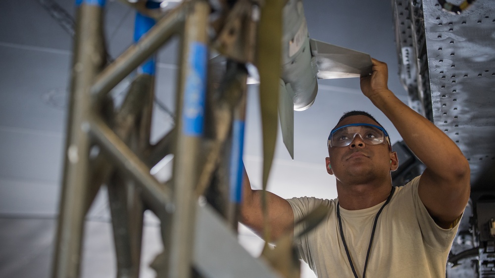 Weapons Load Crew of the Quarter Competition