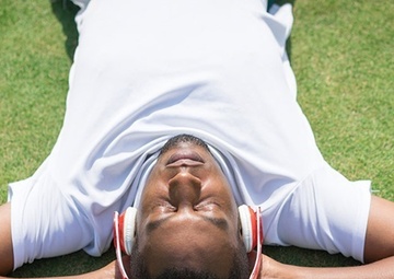 Military sleep experts say runners need to get woke about optimizing their Zs while training