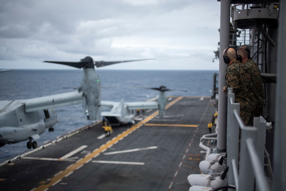 III MEF commanding general visits USS Wasp during Talisman Sabre 2019