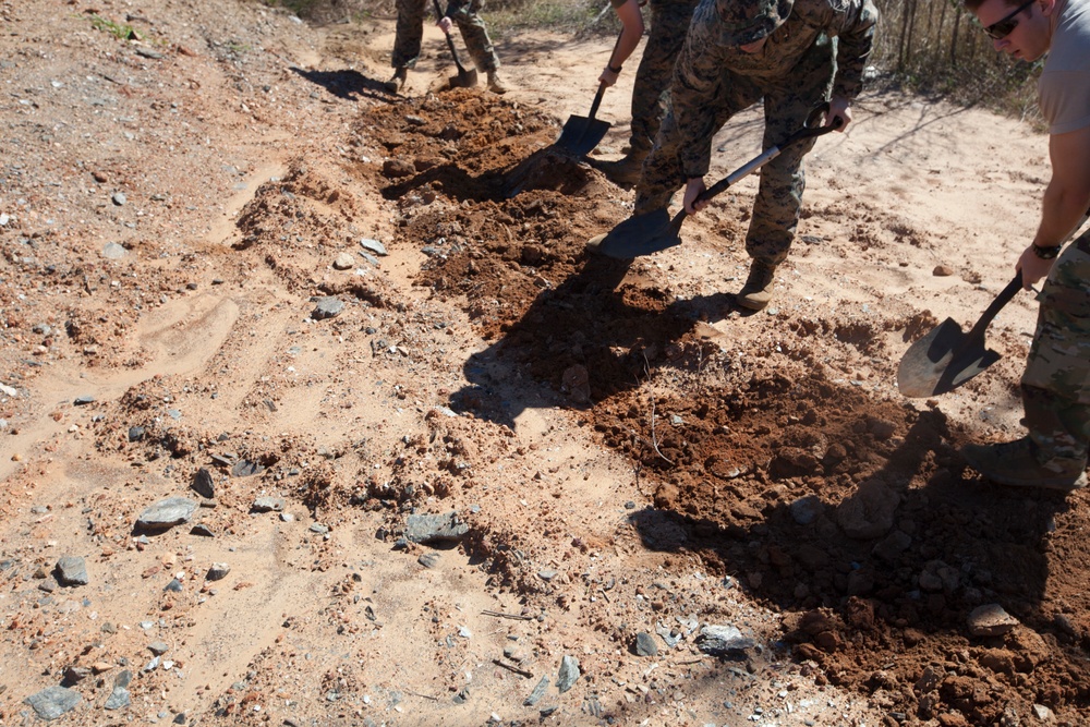 31st MEU Marines conduct range cleanup during Talisman Sabre 2019