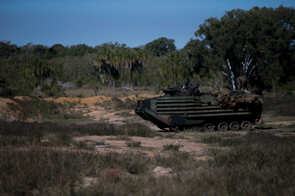 31st MEU conducts combined amphibious assault during Talisman Sabre 2019