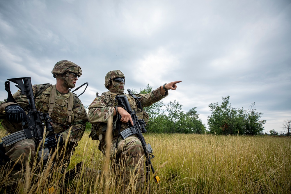 Oklahoma National Guard troops train with Latvian soldiers during Northern Strike 19
