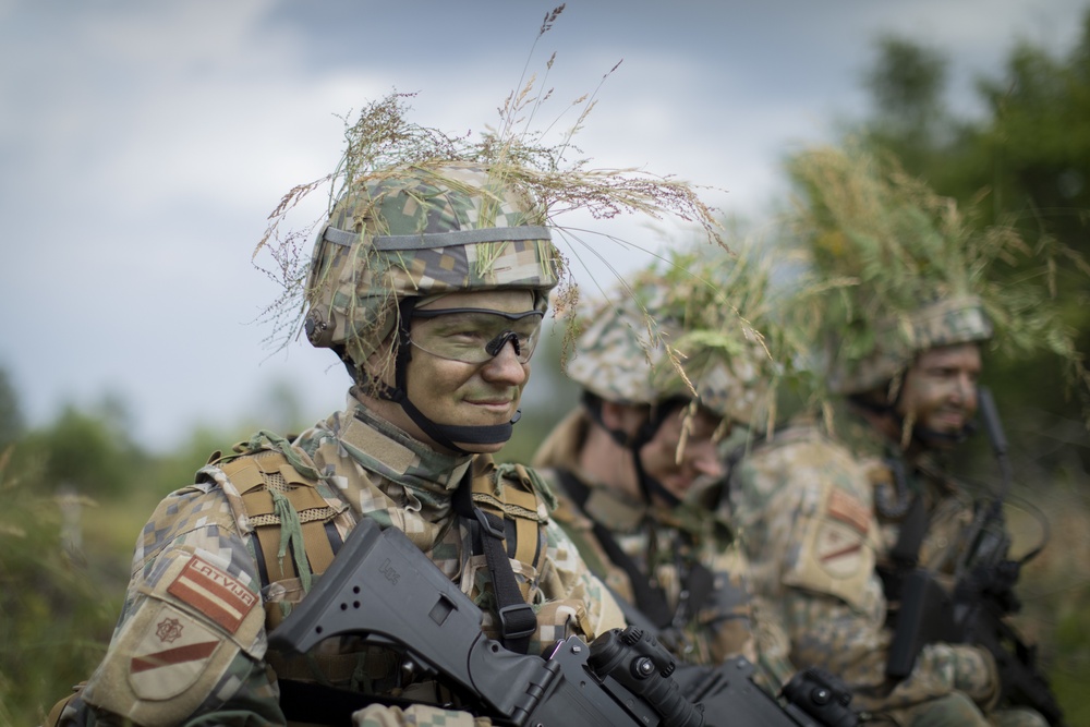 Oklahoma National Guard troops train with Latvian soldiers during Northern Strike 19