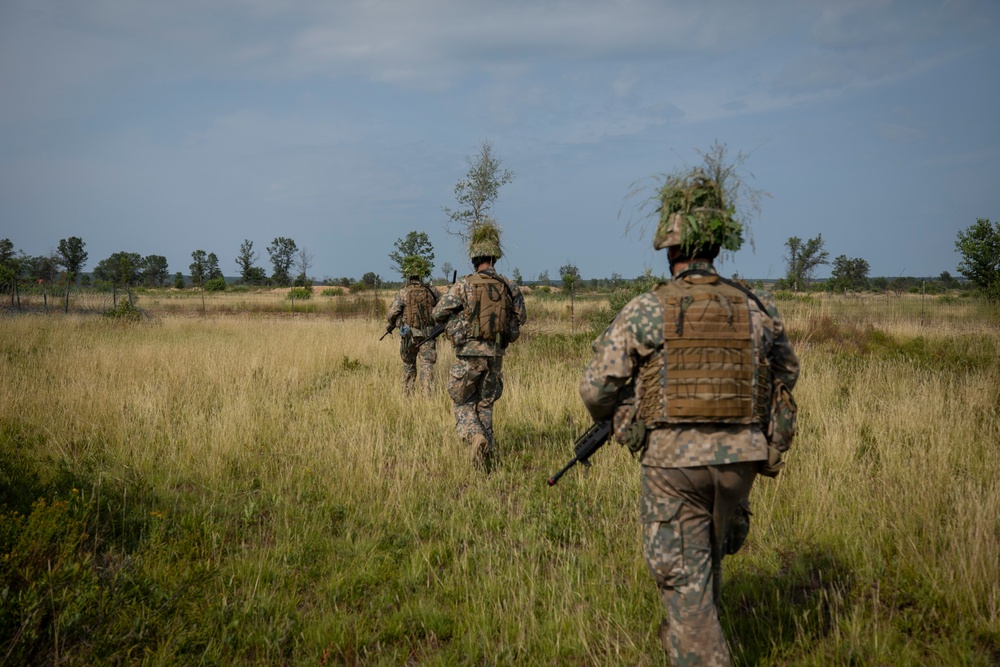 Oklahoma National Guard troops train with Latvian soldiers during Northern Strike 19