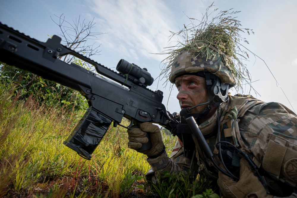 Oklahoma National Guard troops train with Latvian soldiers during Northern Strike 19