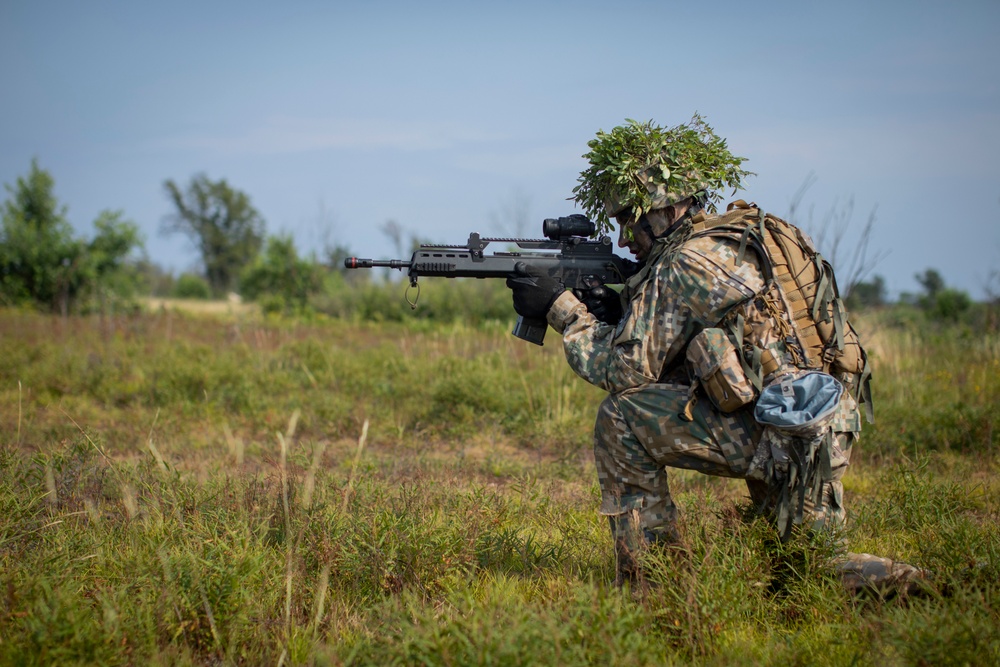 Oklahoma National Guard troops train with Latvian soldiers during Northern Strike 19