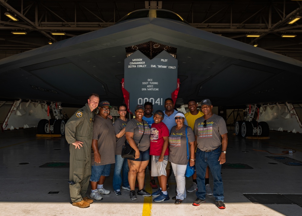 Child becomes honorary B-2 pilot for a day at Whiteman AFB