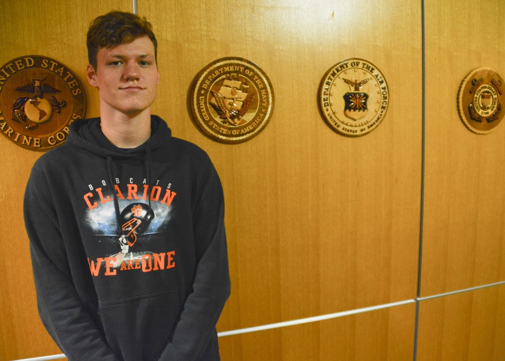 Pennsylvania High School Graduate Seeks to Carry on Family Legacies by Joining the Navy.