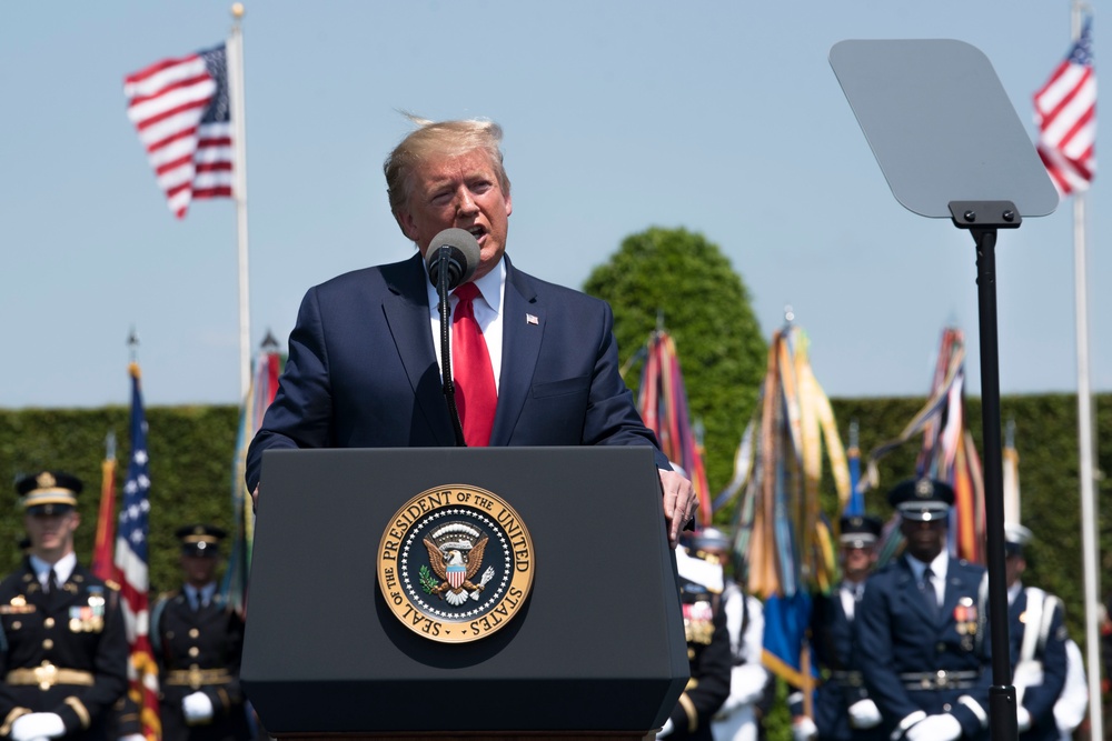 Trump, Pence Welcome Esper in Full Honors Welcome Ceremony