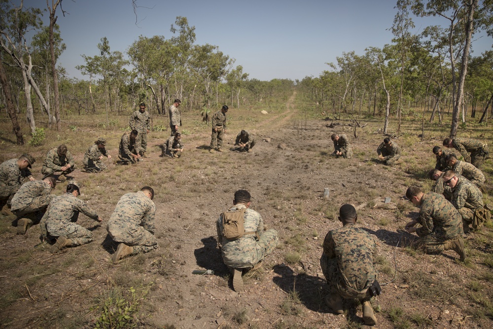 MRF-D Marines hold EOD demolition range