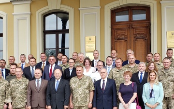 Marshall Center Hosts Command and Control Seminar in Kyiv