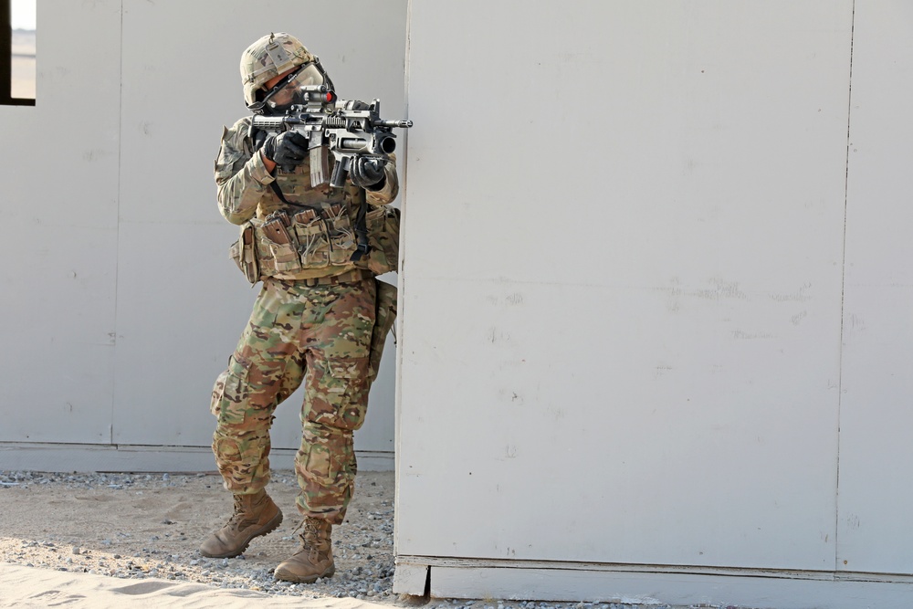 1st Battalion, 8th Infantry Regiment Conducts Military Operations in Urban Terrain Training