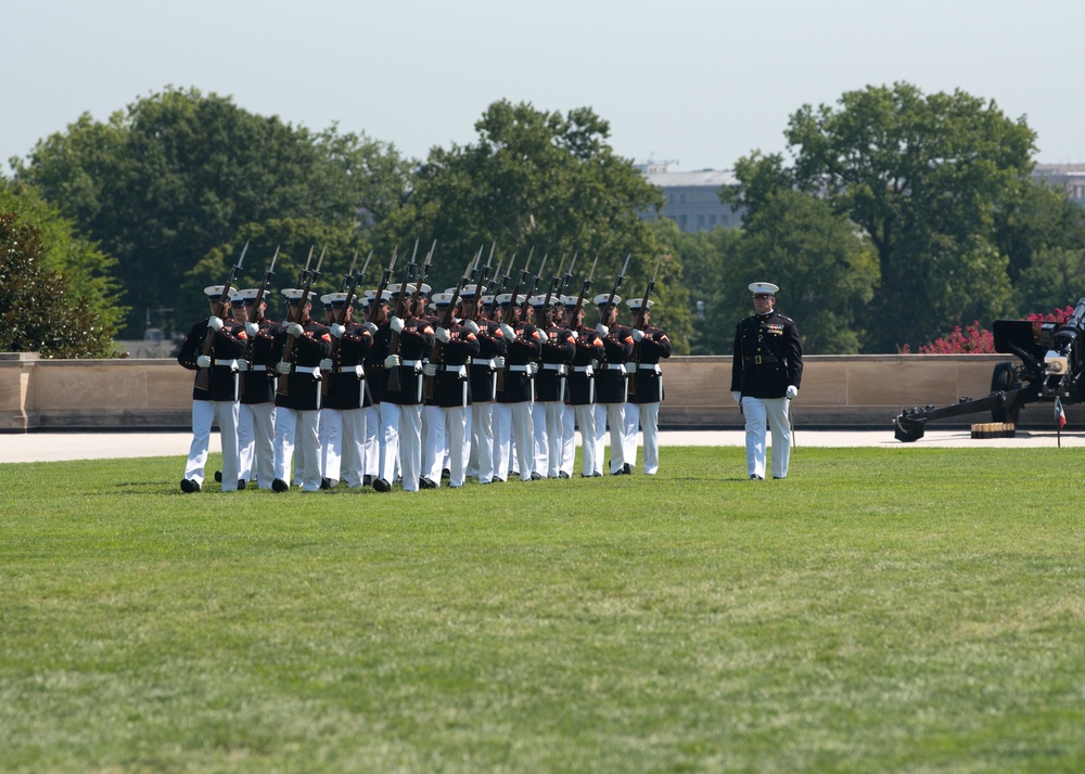 POTUS and VPOTUS participate in a welcome ceremony for SD Esper