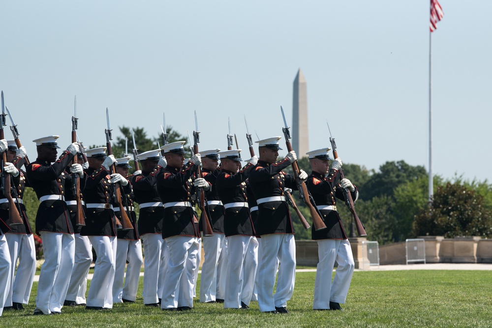 POTUS and VPOTUS participate in a welcome ceremony for SD Esper