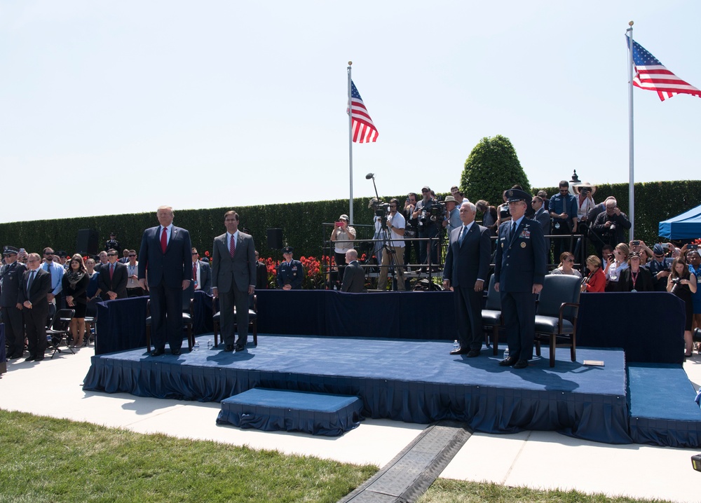 POTUS and VPOTUS participate in a welcome ceremony for SD Esper