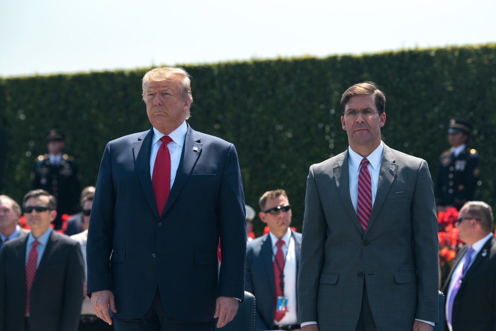 POTUS and VPOTUS participate in a welcome ceremony for SD Esper