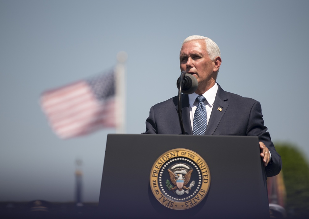 POTUS and VPOTUS participate in a welcome ceremony for SD Esper